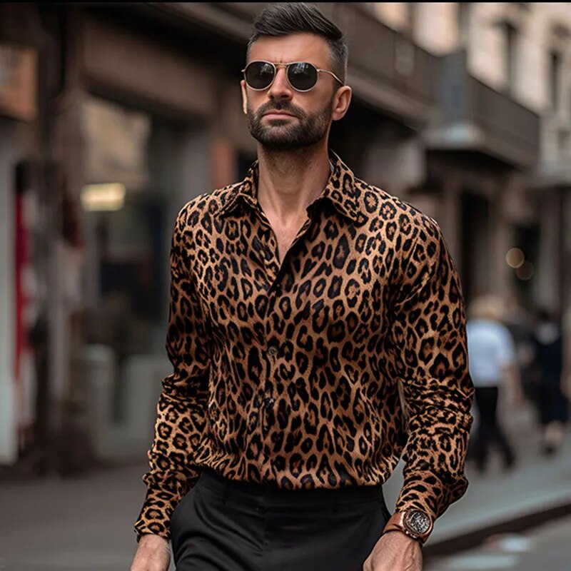 Chemise de luxe pour homme - Chemise noire en soie à imprimé animalier Roberto Cavalli Chemise de luxe pour homme - Chemise noire en soie à imprimé animalier Roberto Cavalli